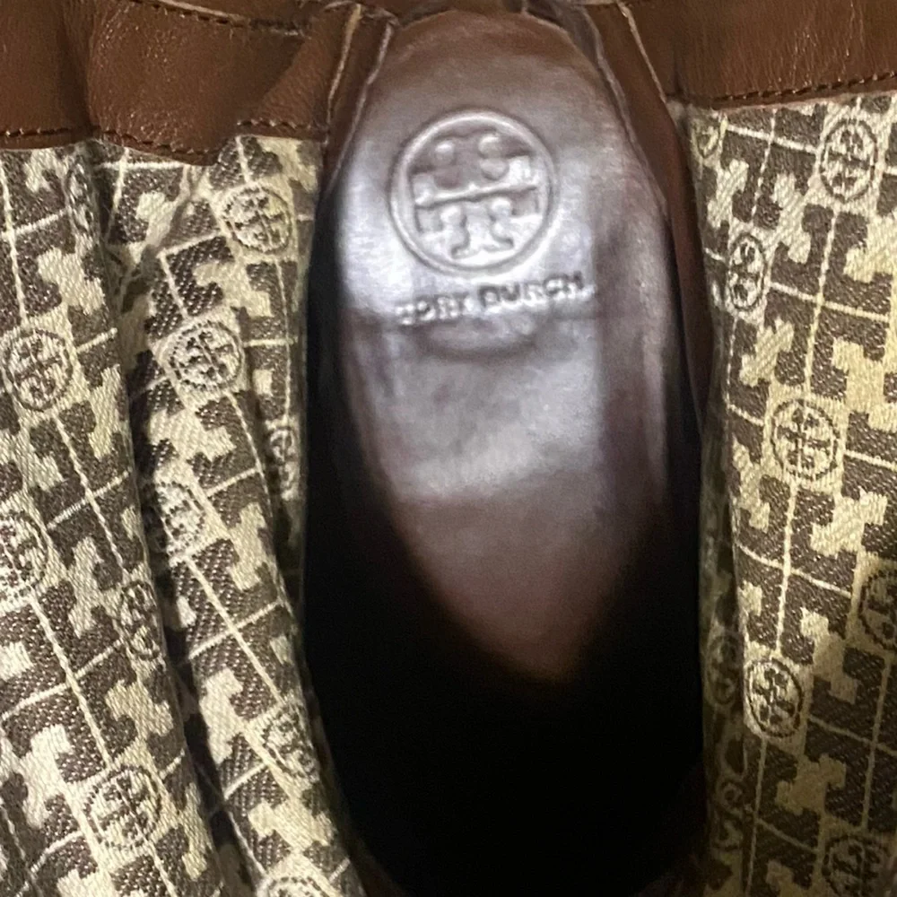 Tory Burch Eloise riding  Brown Leather boots Exelent condition. Long 18 inch - Picture 13 of 13